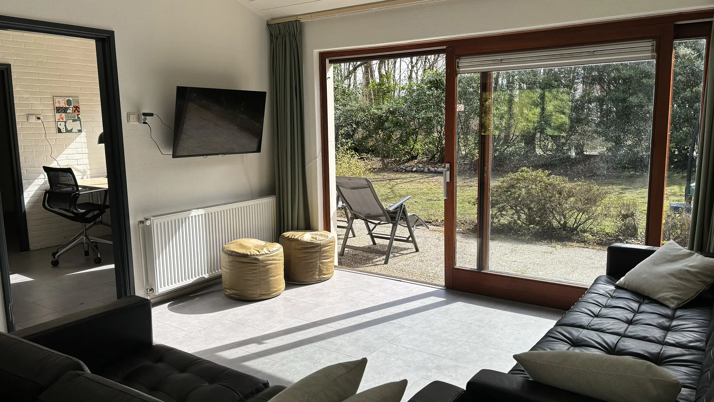 Woonkamer natuurhuis de Anserden