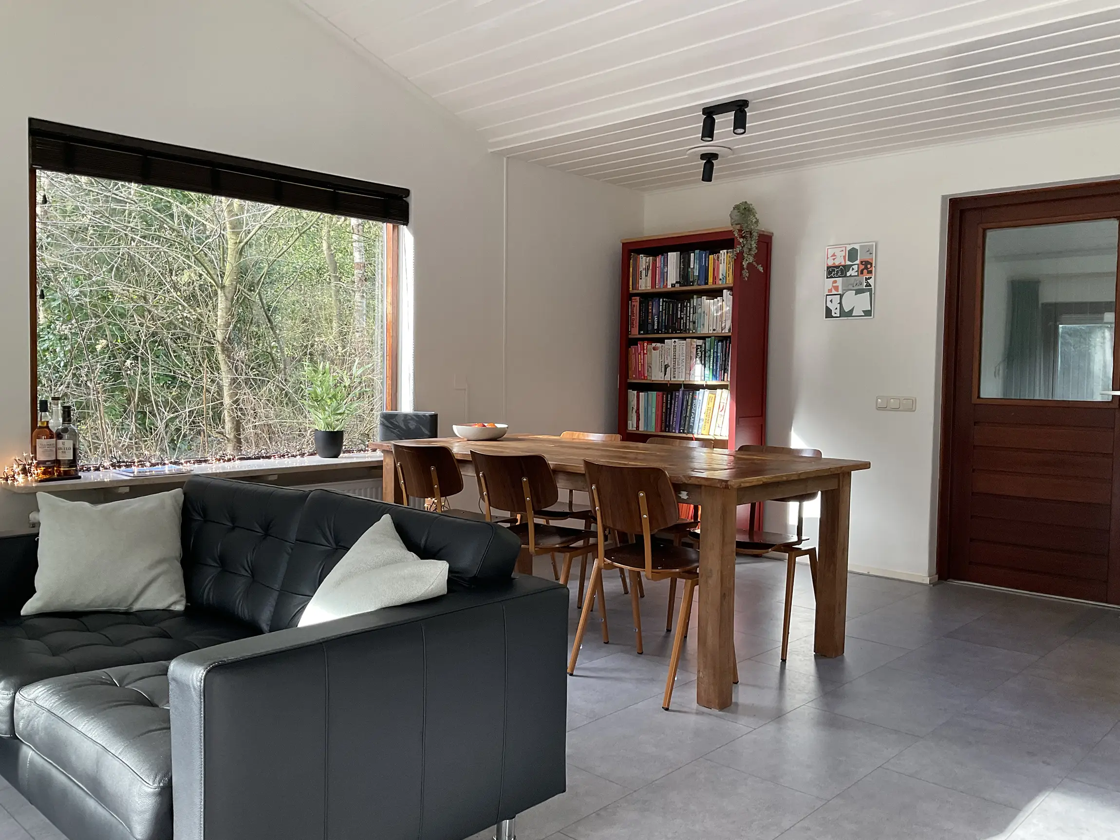 Natuurhuisje de Anserden eettafel